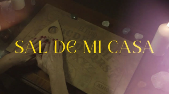 Videoclip «Sal de mi casa»
